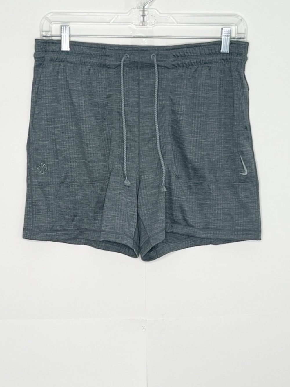 Nike Yoga Mens Shorts Size Medium